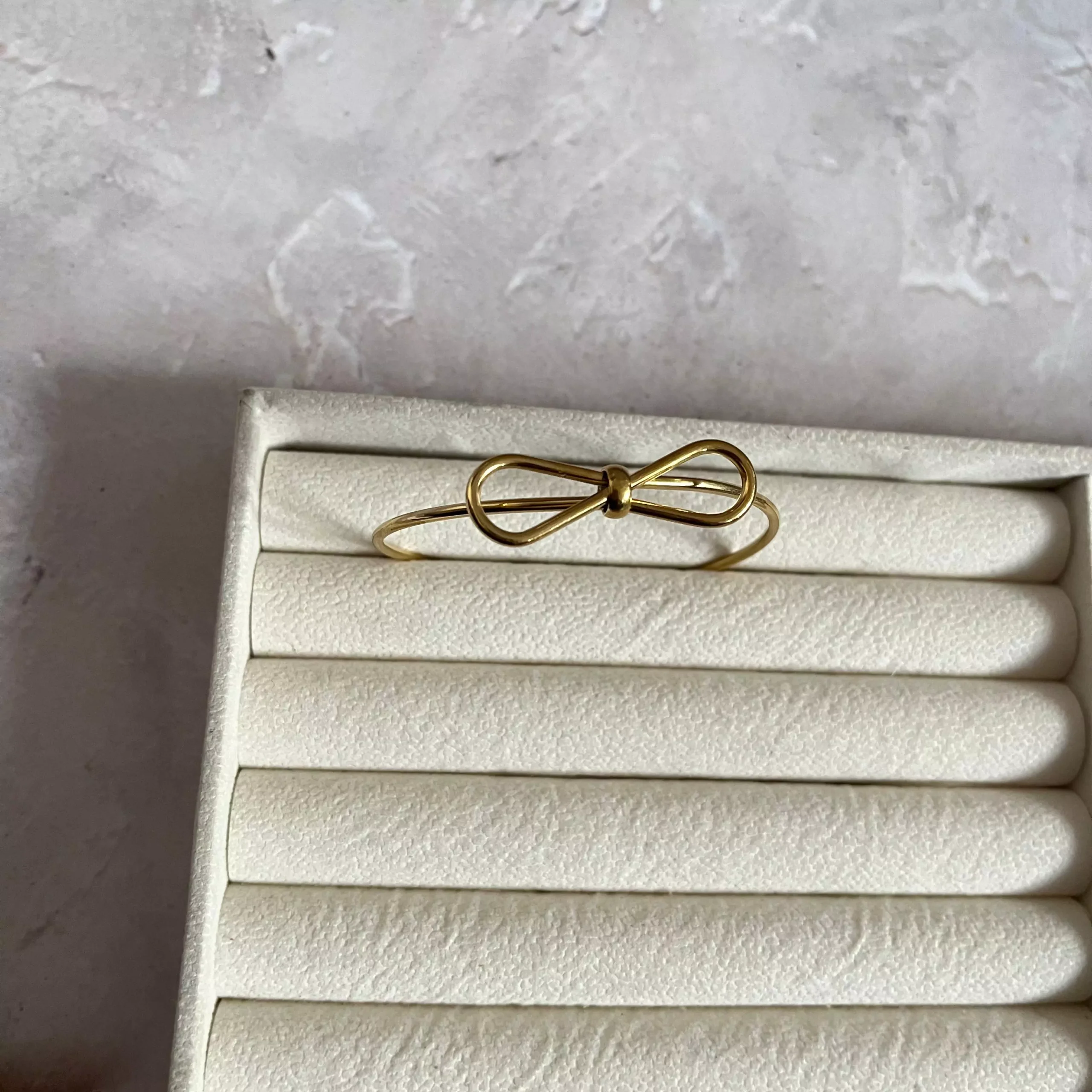 Classic Bow Bracelet