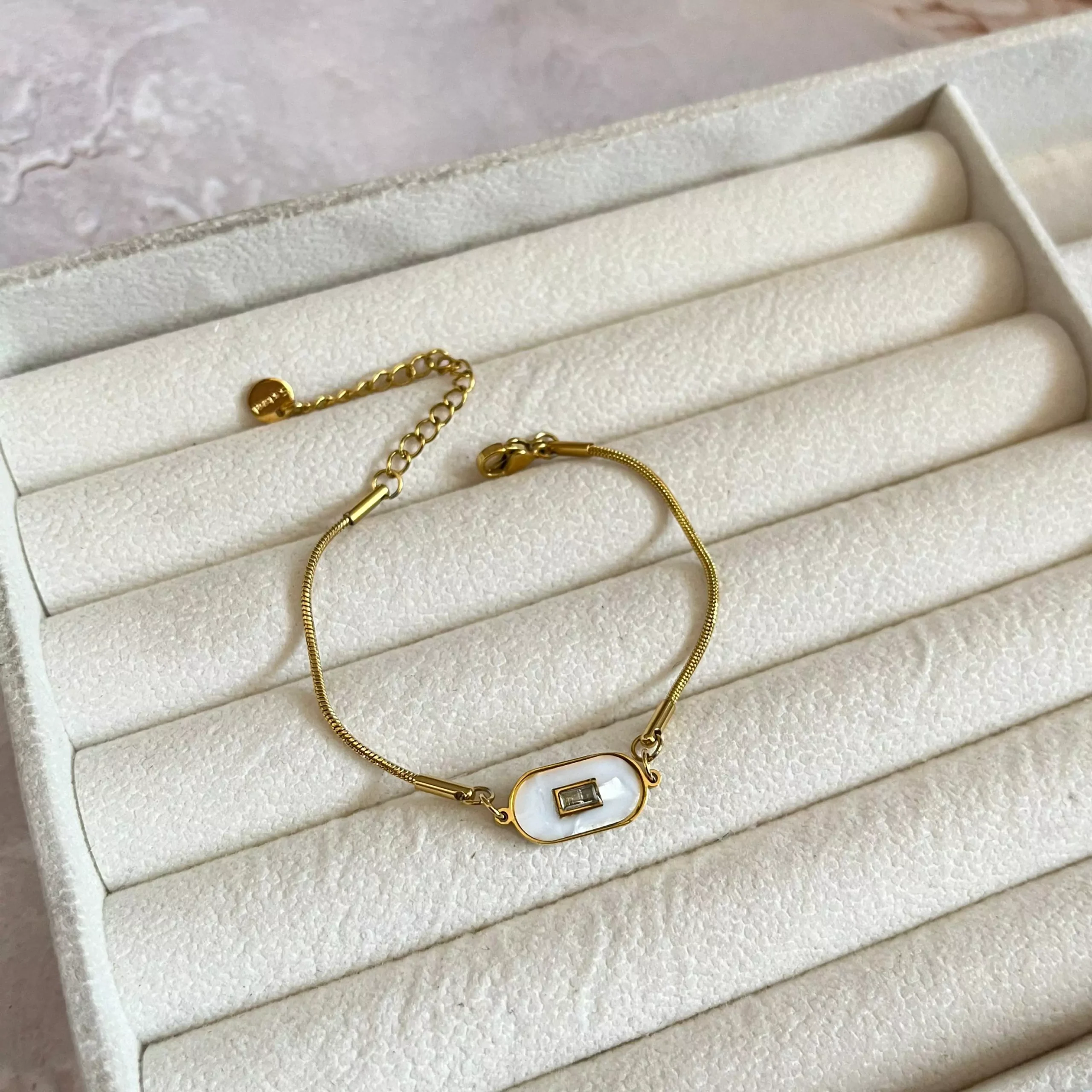 White Crystal Chain Bracelet 1